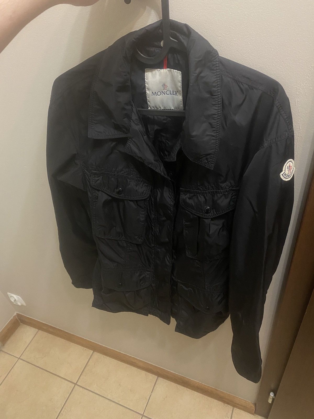 image of Moncler Women Jacket Loaven Giubbotto in Black (Size Small)