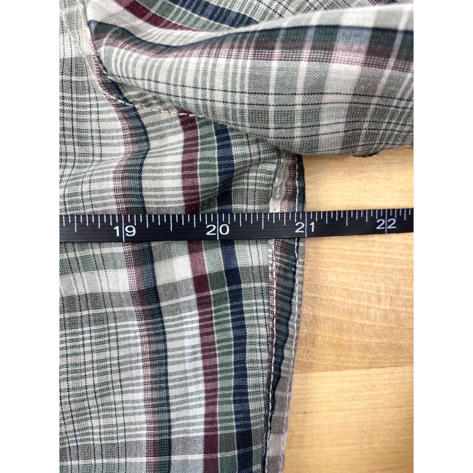 Volcom Volcom Mens Plaid Button-Down Shirt M Short Sleeve Pearl Snap Casual Size US 31 - 5 Thumbnail