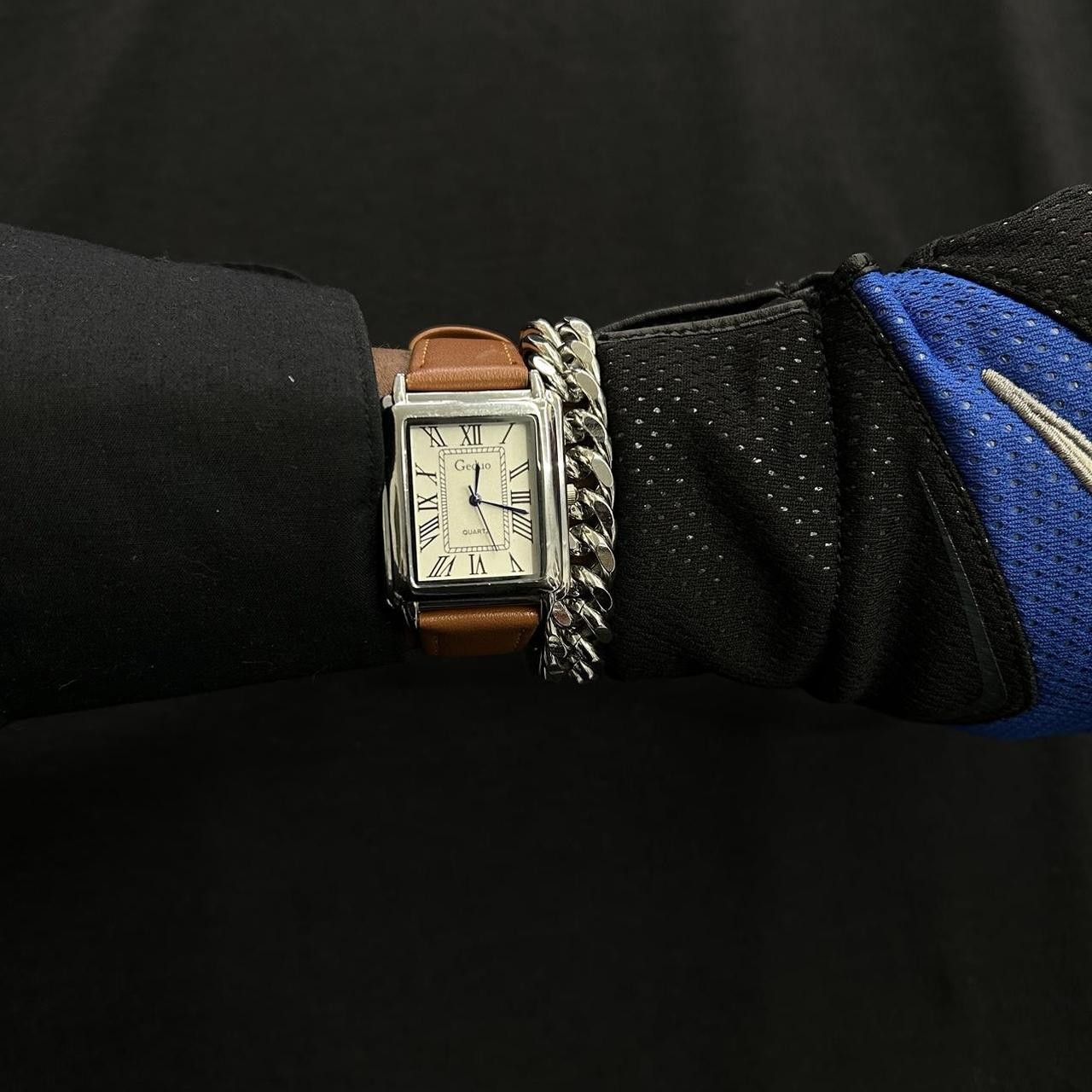 Vintage Vintage 2000s Style Rectangular Quartz “Tank” Leather Watch Size ONE SIZE - 2 Thumbnail