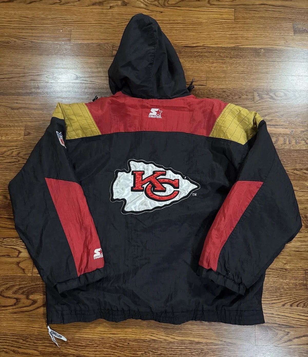 Starter Vintage Starter Kansas City Chiefs Pullover Sideline Jacket Size US XL / EU 56 / 4 - 4 Thumbnail