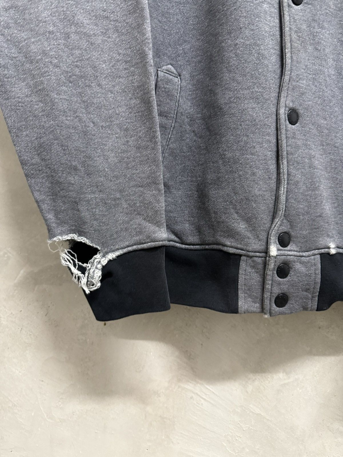 Stussy Distressed 2000s Stussy RIP J Dilla Memorial Stone Throw Size US XL / EU 56 / 4 - 5 Thumbnail