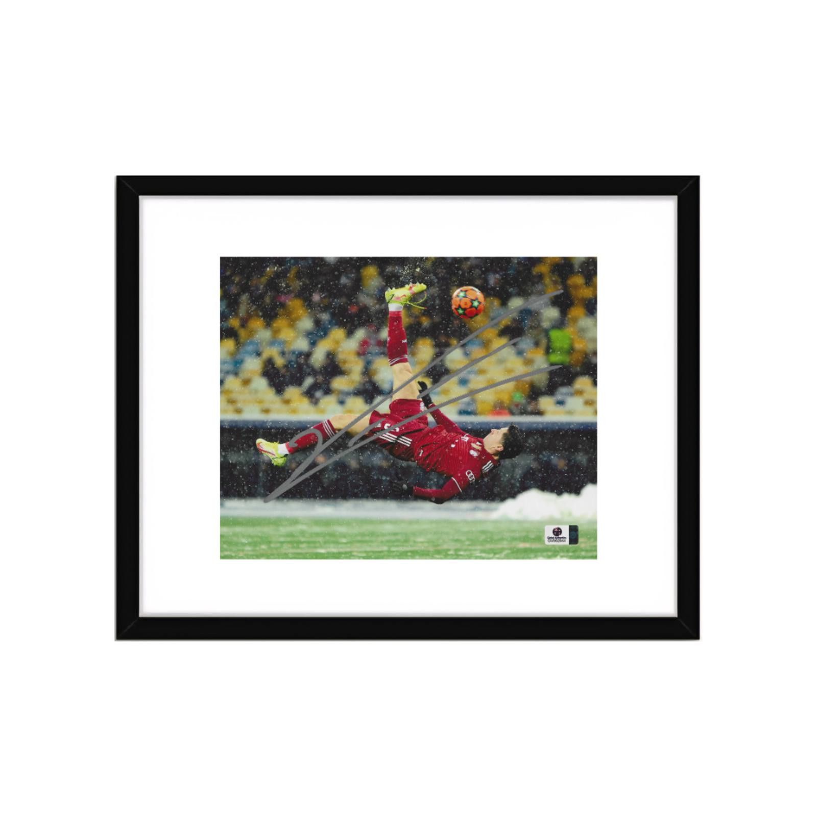 Other Robert Lewandowski Autographed 8x10 Photo With COA W/Frame Size ONE SIZE - 2 Thumbnail