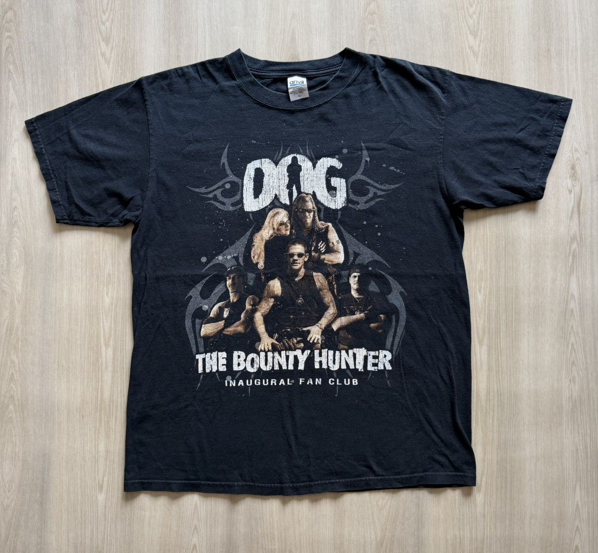 Vintage Vintage Y2K Dog The Bounty Hunter Promo Tee Sz L Size US L / EU 52-54 / 3 - 1 Thumbnail