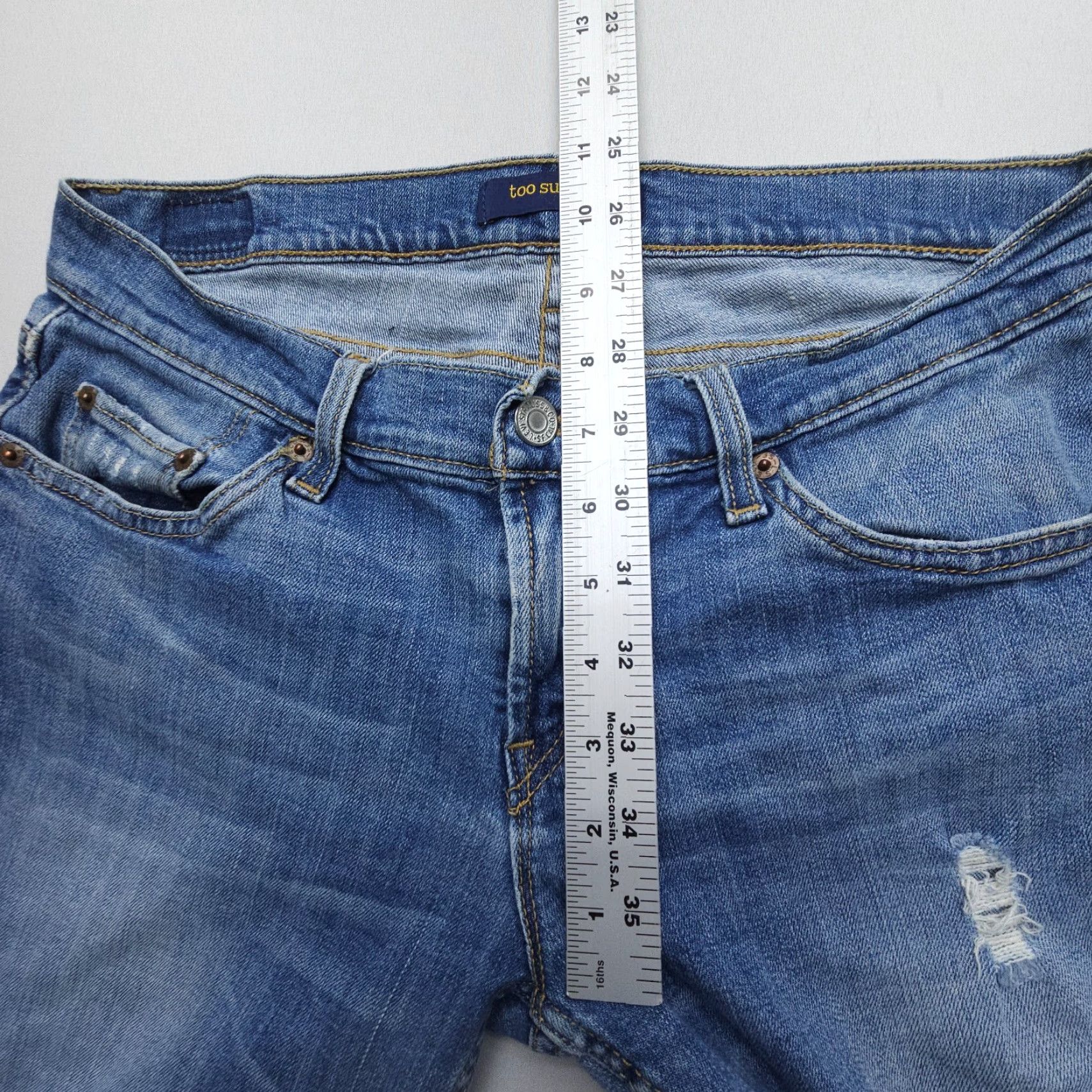 Levi's VINTAGE Levi’s 524 Too Superlow Bootcut Jeans Size 31 x 30 Measured Low Rise Y2K 2000s Levi's 500 Series Bootscut? Size 24" / US 00 / IT 34 - 6 Thumbnail