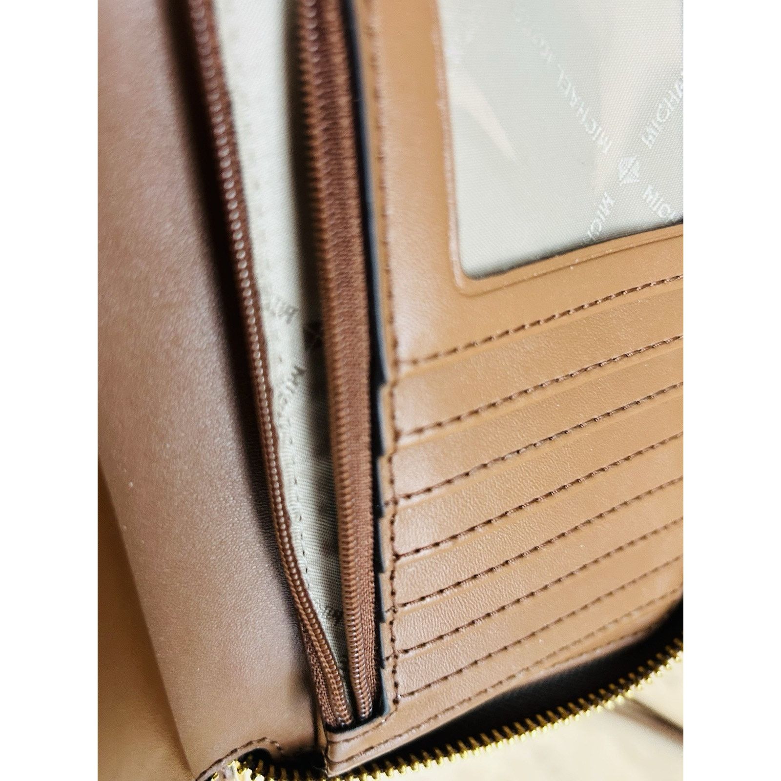 Michael Kors NEW Michael Kors Brown Jet Set Travel Wallet Large Wristlet Size ONE SIZE - 15 Thumbnail