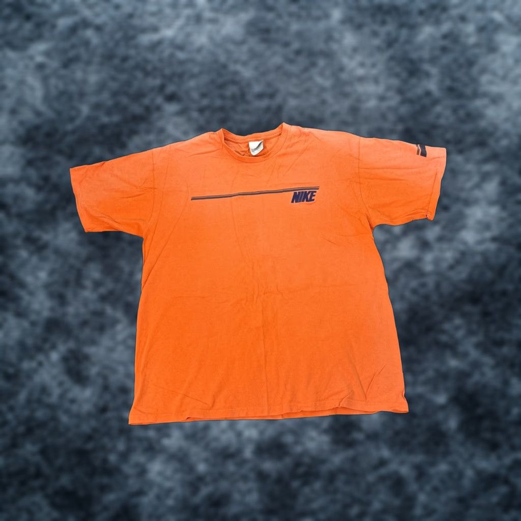 Nike VINTAGE Nike T-Shirt Mens XL Orange Short Sleeve 90s Silver Mini Swoosh Stripe Pattern Size US XL / EU 56 / 4 - 1 Thumbnail