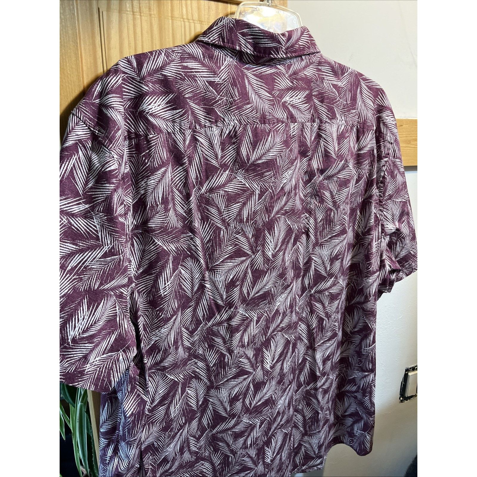 Other Penguin Munsingwear VTG Shirt Men XXL Red Palm Floral Button Size US XXL / EU 58 / 5 - 8 Thumbnail