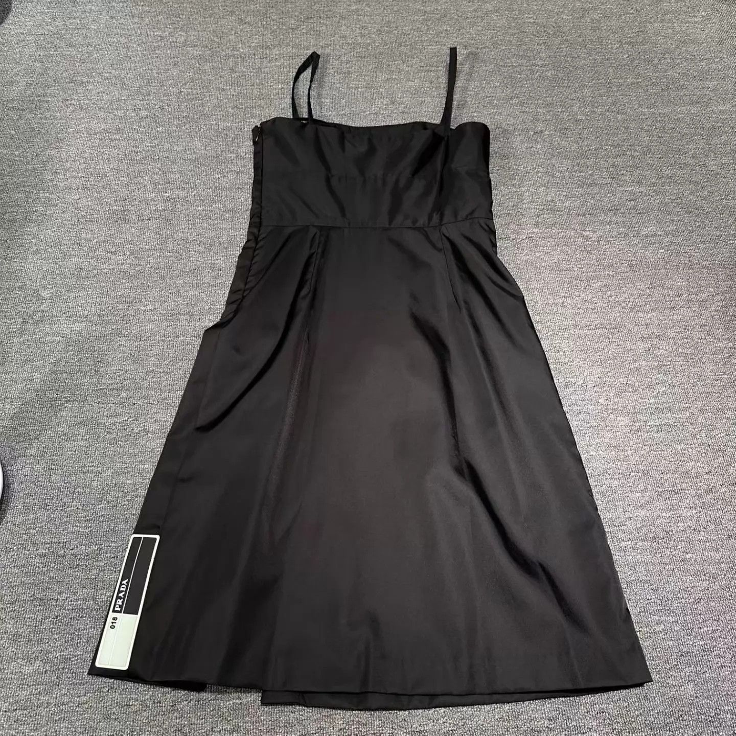 Prada PRADA 42s 99 New Dress Size M / US 6-8 / IT 42-44 - 2 Thumbnail