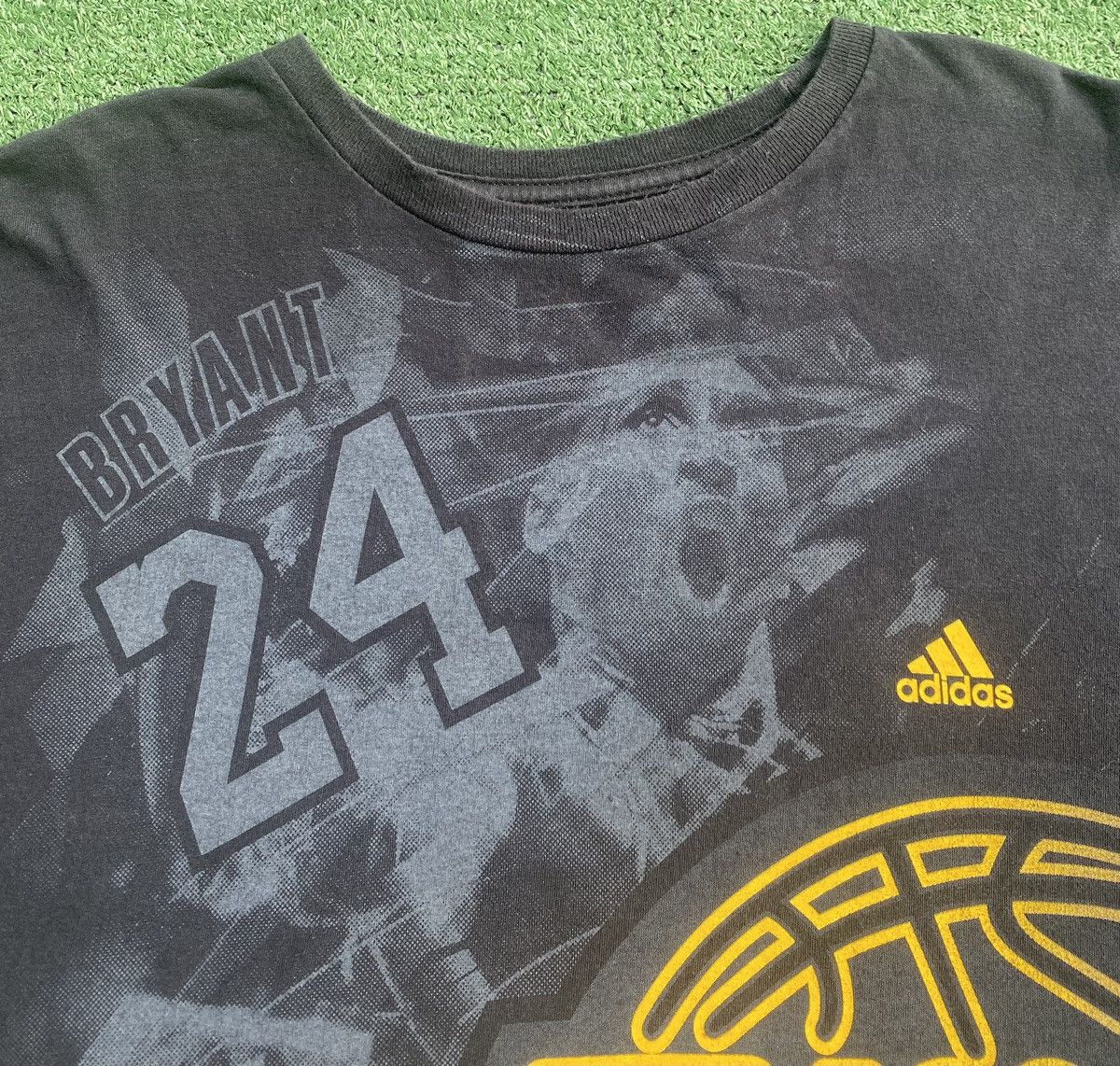 Adidas Rare Adidas 2012 Kobe Bryant Los Angeles Lakers T-Shirt XL Size US XL / EU 56 / 4 - 2 Thumbnail