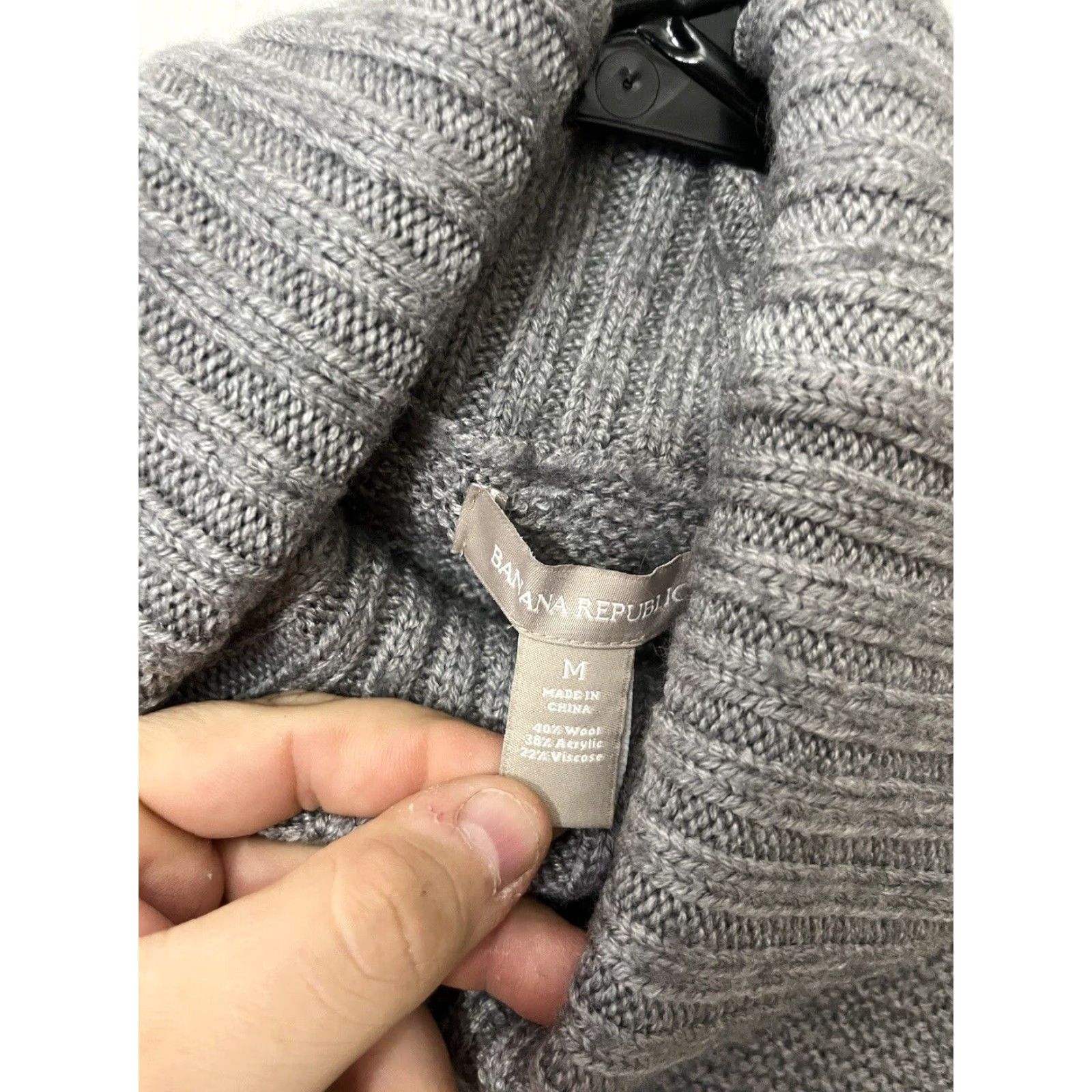 Banana Republic VINTAGE Banana Republic Gray Wool Blend Turtleneck Sweater Women Medium Italian Size M / US 6-8 / IT 42-44 - 3 Thumbnail