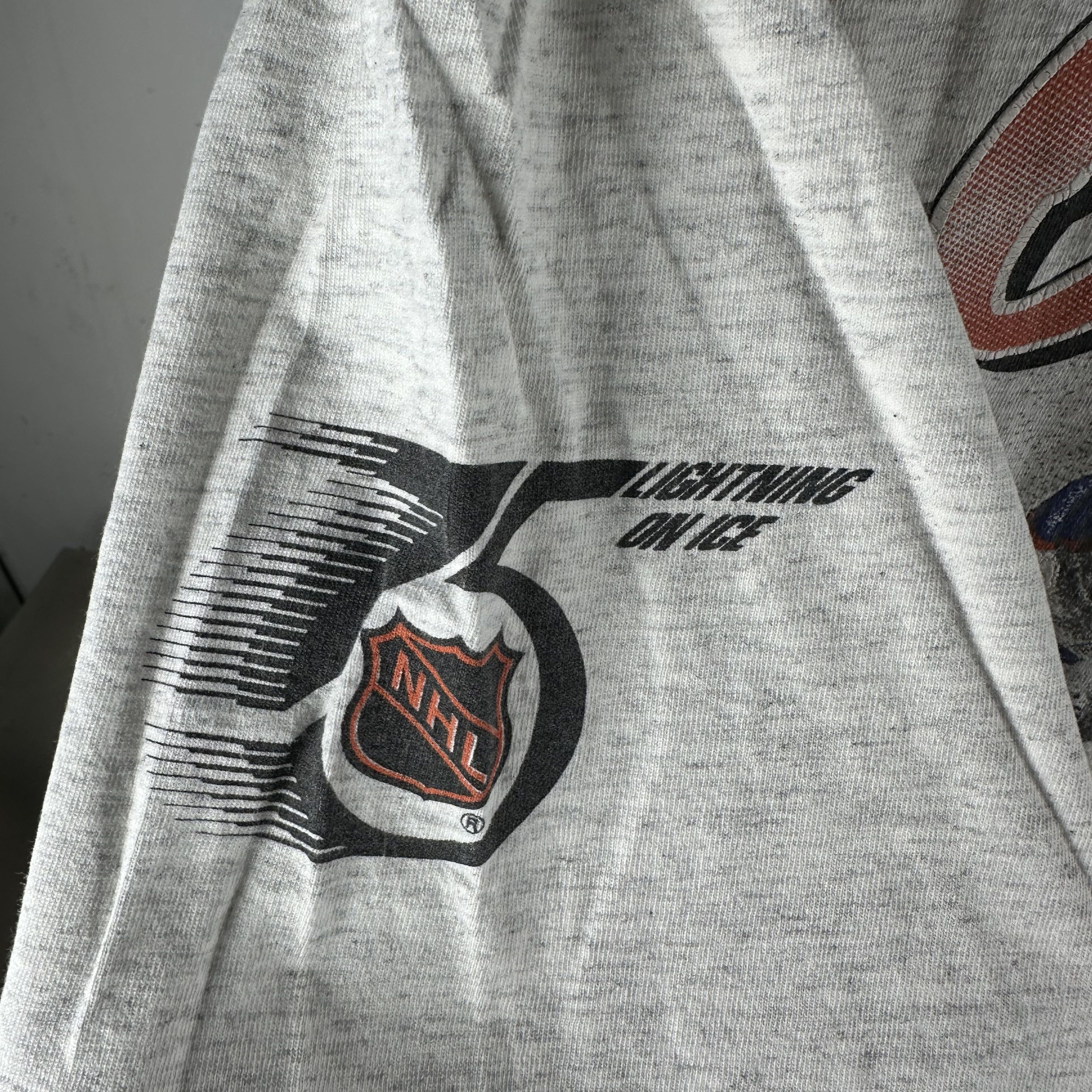 Vintage 1991 Edmonton Oilers Bulletin Athletic NHL AOP T-shirt Size US XL / EU 56 / 4 - 8 Thumbnail