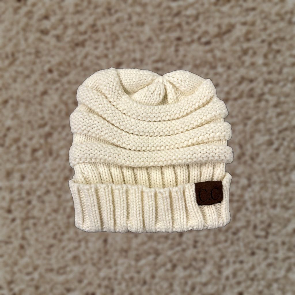 Vintage C.C Exclusive Beanie Toque One Size Ivory White Knit 100% Acrylic Ski Womens Size ONE SIZE - 1 Thumbnail