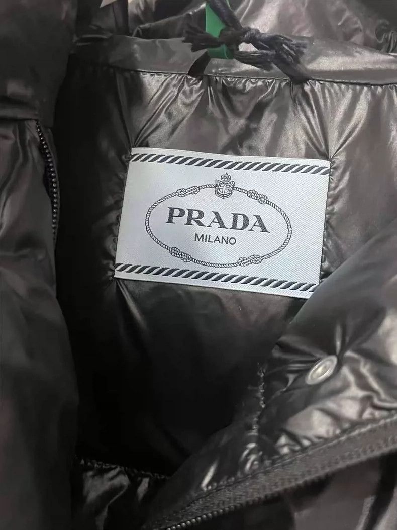 Prada Prada Black Short Puffer Jacket with Detachable Sleeves -25 Size US S / EU 44-46 / 1 - 6 Thumbnail