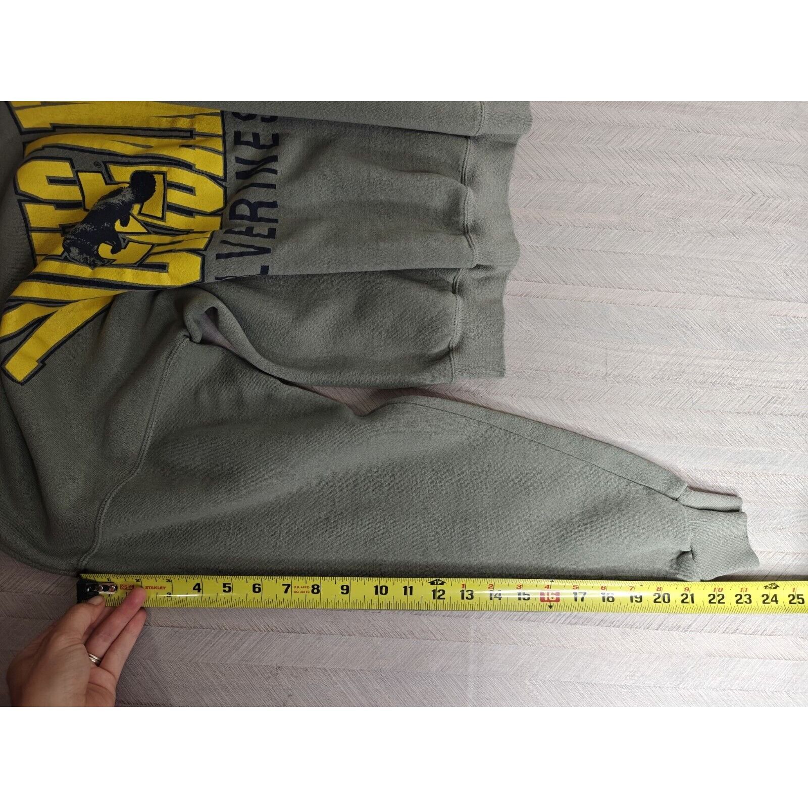 Vintage Michigan Wolverines Vintage Crewneck Graphic Sweatshirt Size Size US L / EU 52-54 / 3 - 5 Thumbnail
