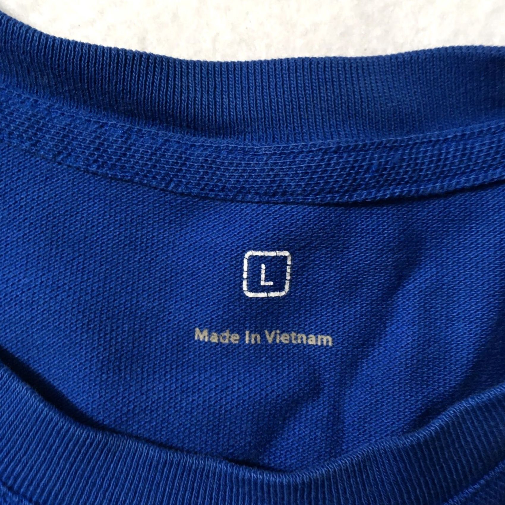 Apple Vintage Y2K Apple Computer Tshirt EMBROIDERED Graphic BLUE Size US L / EU 52-54 / 3 - 3 Thumbnail