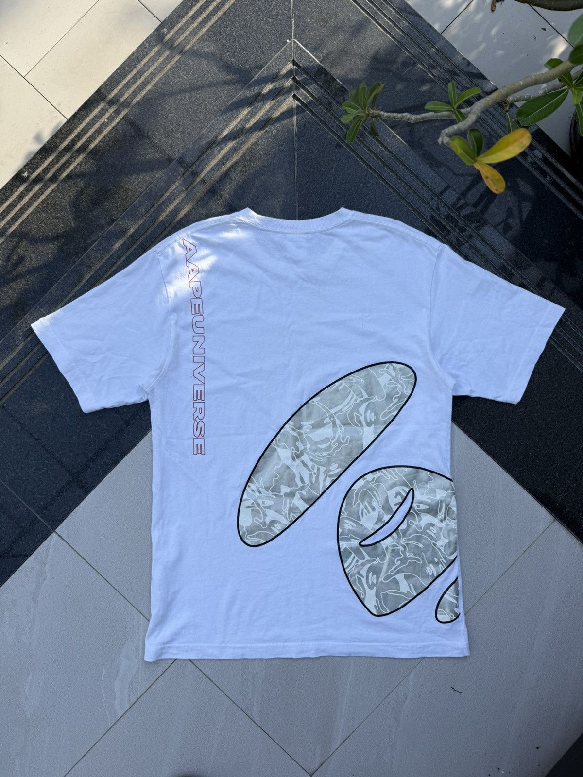 Aape AAPE UNIVERSE TSHIRT Size US XL / EU 56 / 4 - 4 Thumbnail