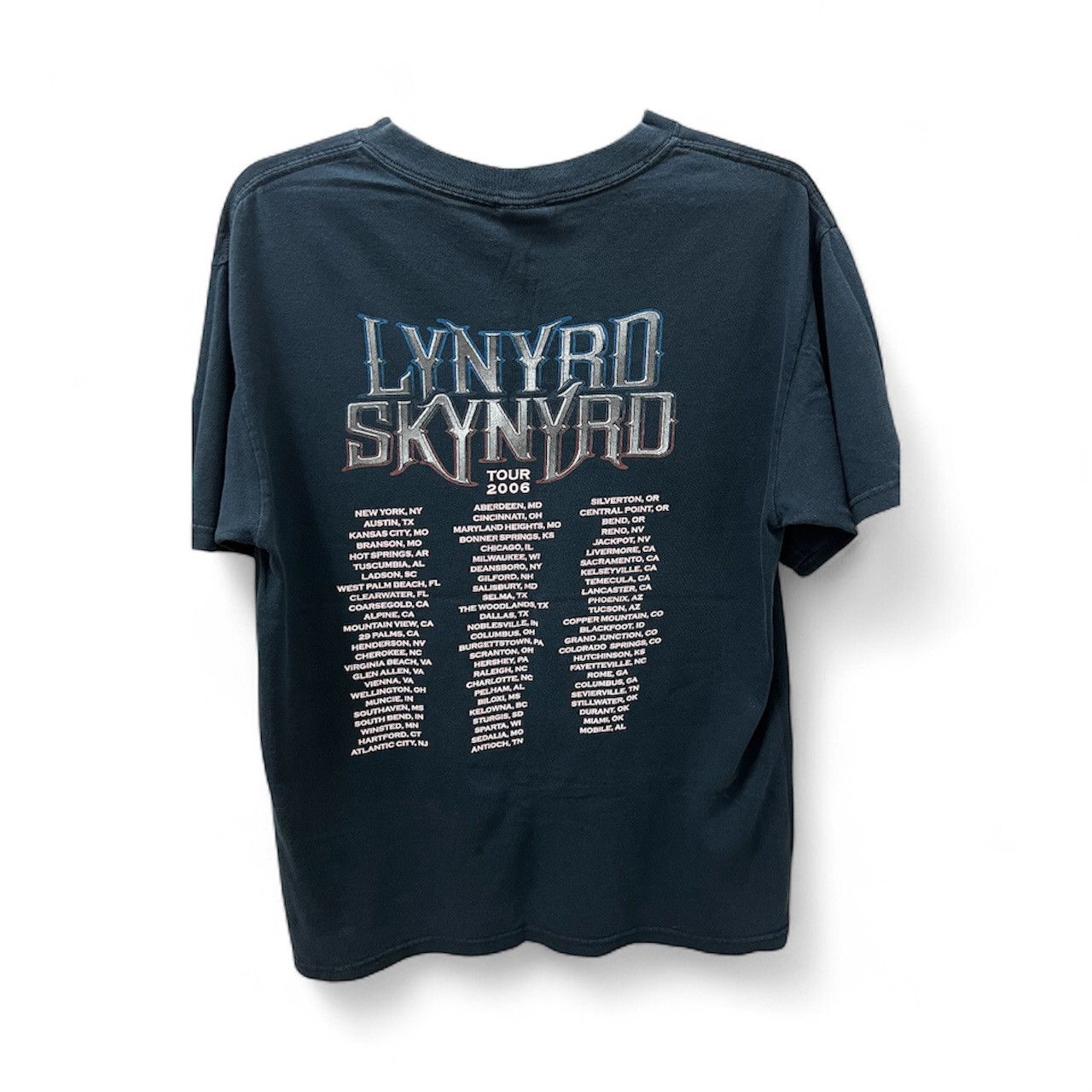 Band Tees Lynyrd skynyrd by anvil vintage tour 2006 back hit Size US M / EU 48-50 / 2 - 2 Thumbnail