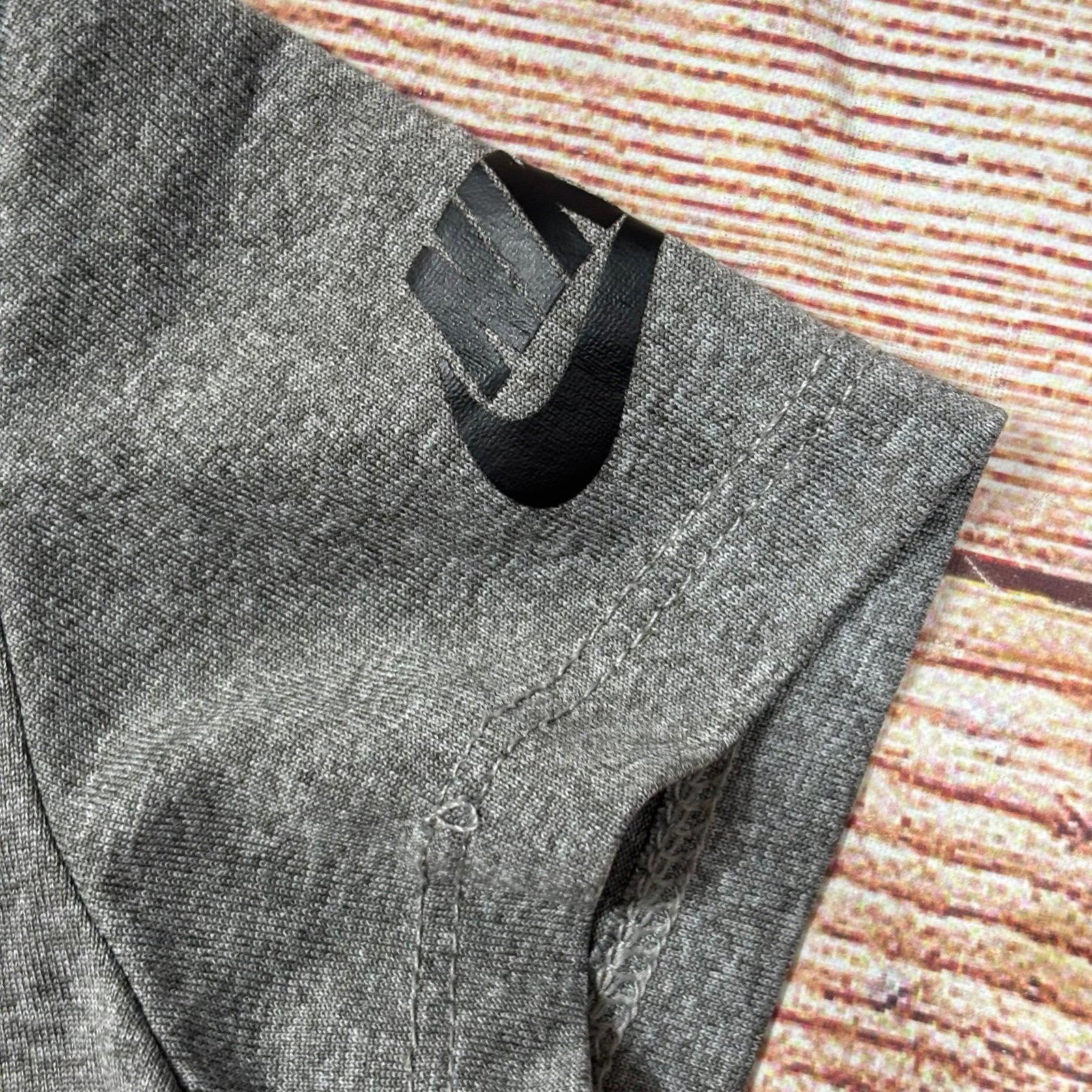 Nike Nike Gray Logo T-Shirt Baby 18 Months Size US XXS / EU 40 - 4 Thumbnail