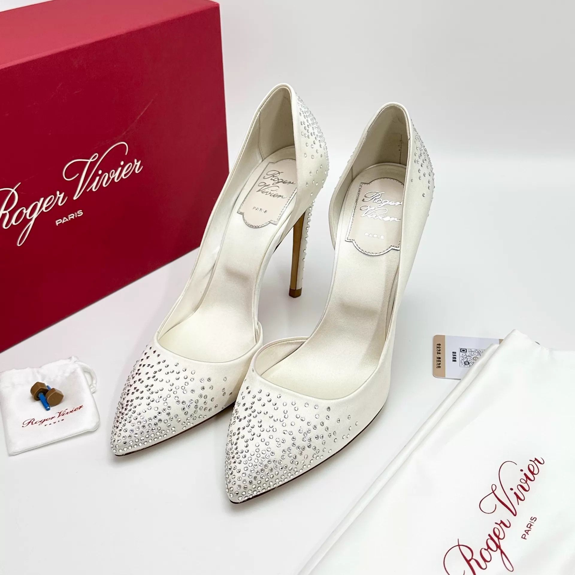 Roger Vivier Roger Vivier Paved Crystal High Heels 35.5 Size US 5 / IT 35 - 2 Thumbnail