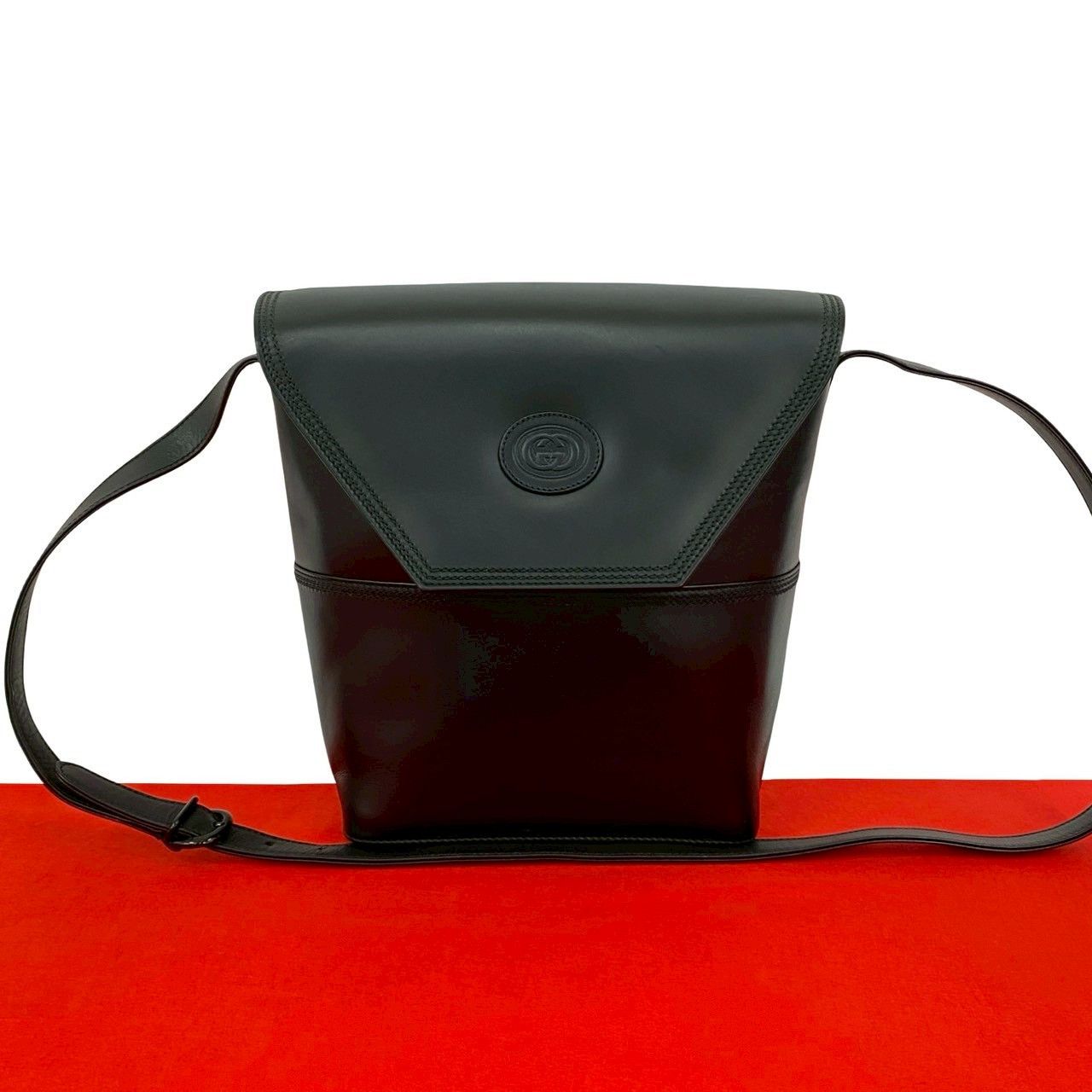 Gucci Gucci GG Logo Calf Leather Shoulder Bag Leather Shoulder Bag Duty Free For Usa in Black, Women's