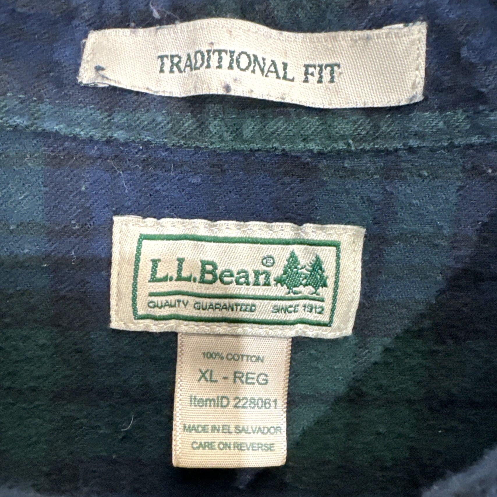 Vintage VINTAGE LL Bean Men’s Flannel Shirt XL Long Sleeve Green Blue Scotch Plaid Pocket Button-Down Career Casual 90s Mens Size US XL / EU 56 / 4 - 2 Thumbnail