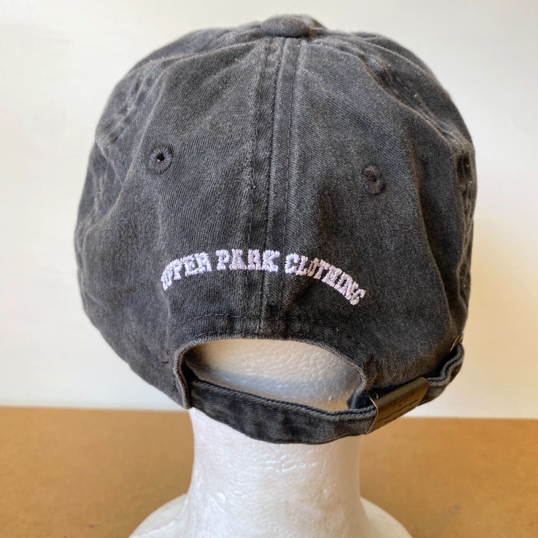 Vintage VINTAGE Upper Park Clothing Str​apback Dad Hat Faded Black Embroidered Logo Size US M / EU 48-50 / 2 - 4 Thumbnail