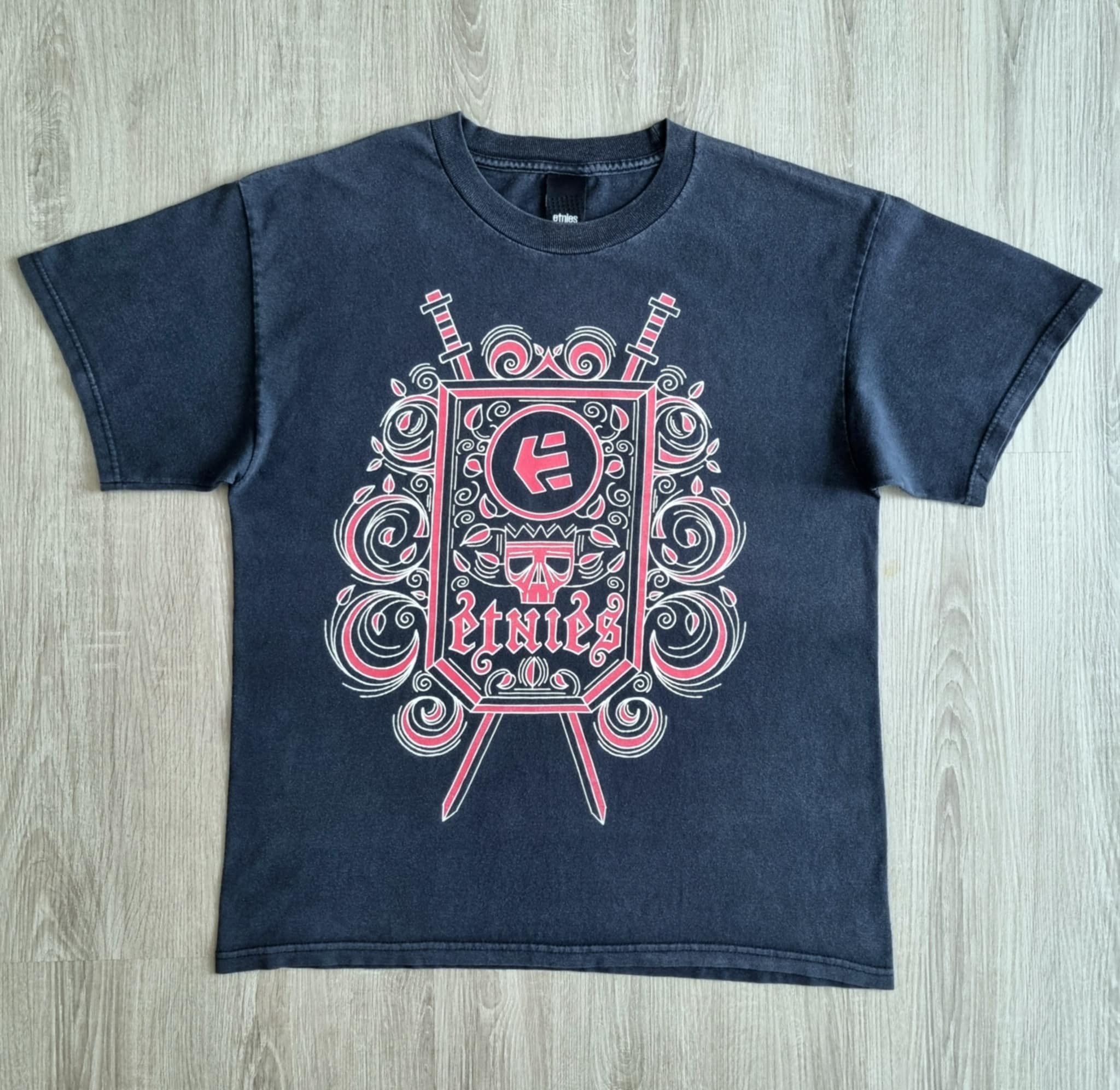 Vintage ETNIES Skate Shirt