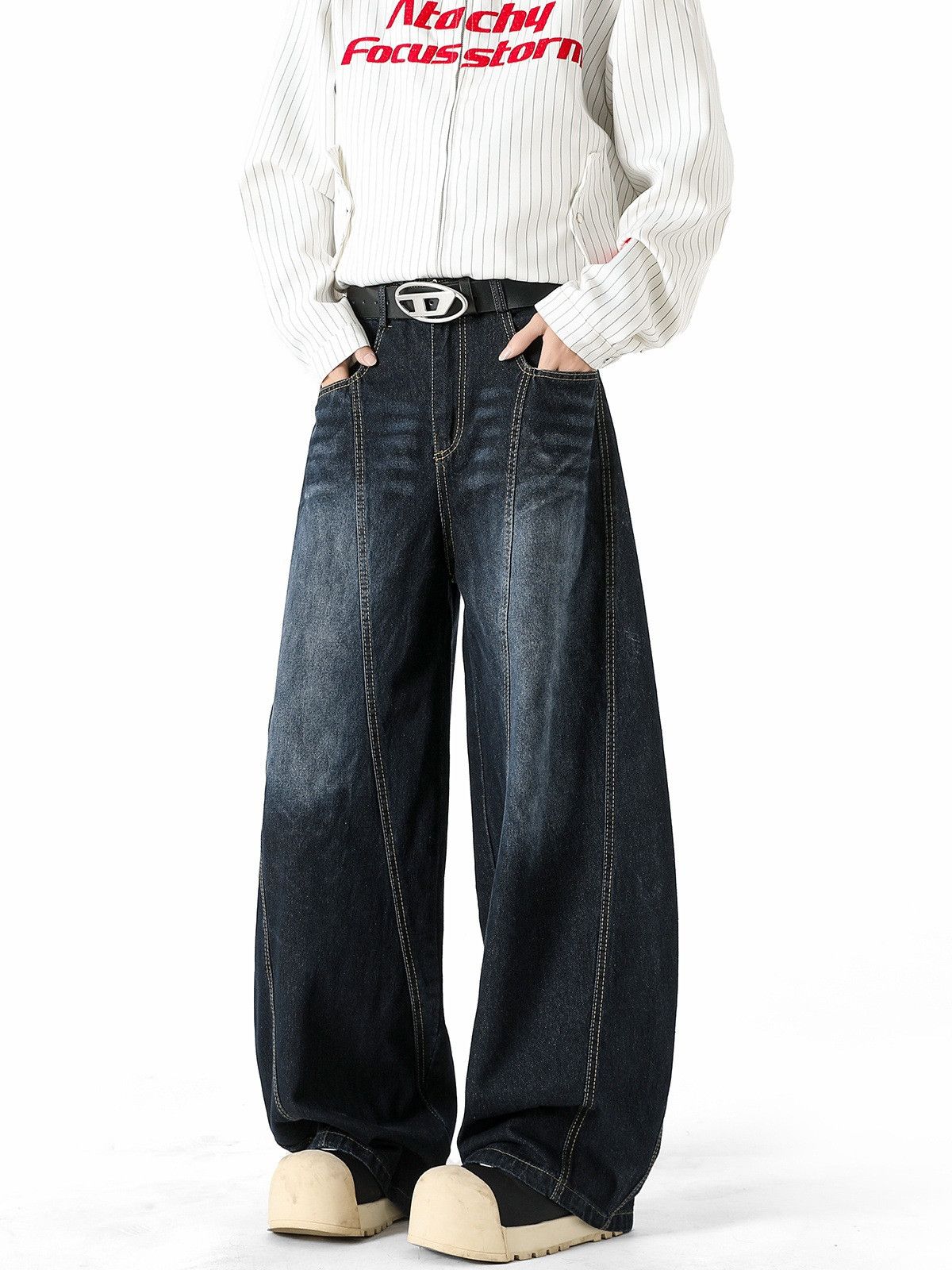 Japanese Brand Men's American-Style Washed & Distressed Curved-Leg Jeans Size US 32 / EU 48 - 1 Thumbnail