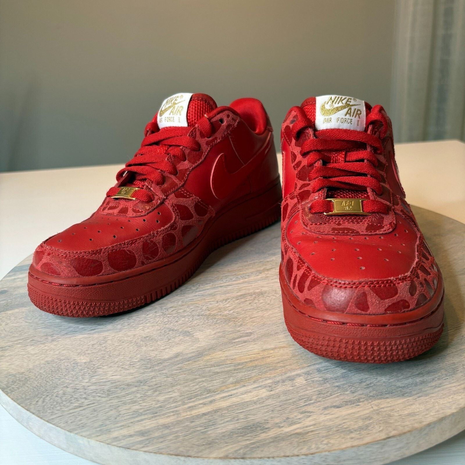 Nike Nike AF1 Valentine's Day Limited Edition Red Sneakers Size 8 Size US 8 / IT 38 - 2 Thumbnail