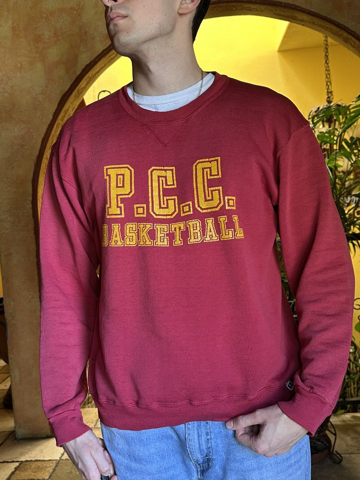 Russell Athletic × Vintage distressed Vintage 80s Russell PCC Basketball Crewneck Size US L / EU 52-54 / 3 - 6 Thumbnail