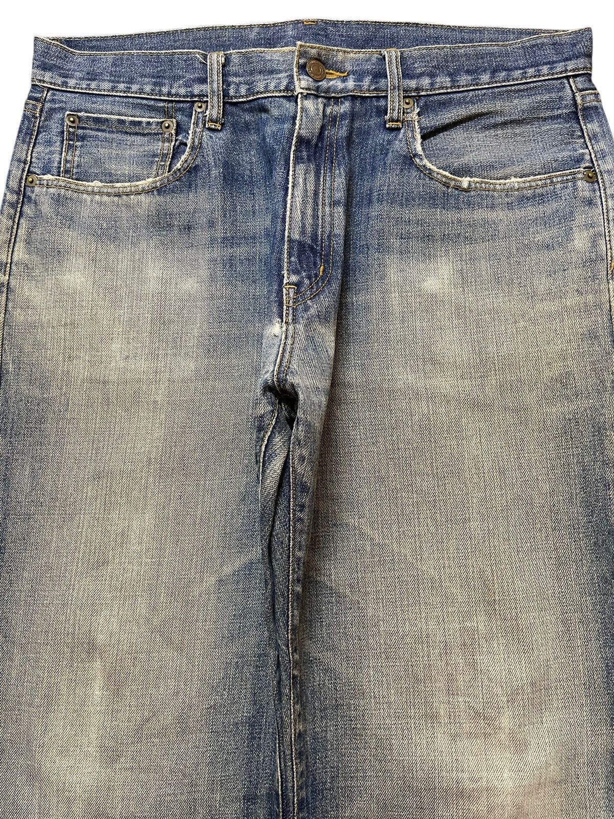Uniqlo Vintage Japanese Uniqlo Blue Faded Wash Distress Baggy Jeans Size US 35 - 3 Thumbnail