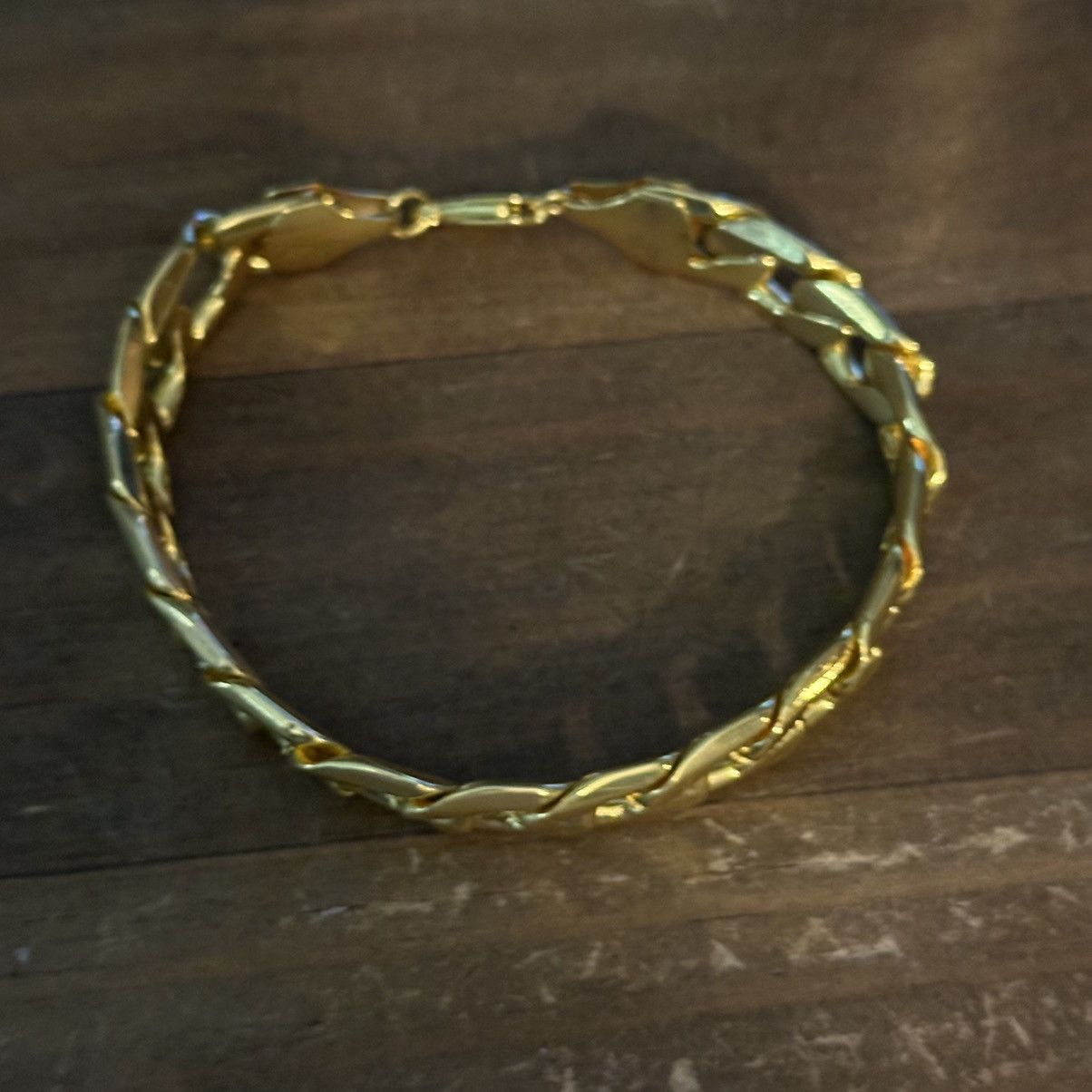 Other Unisex gold tone chunky Cuban link chain bracelet Size ONE SIZE - 4 Thumbnail