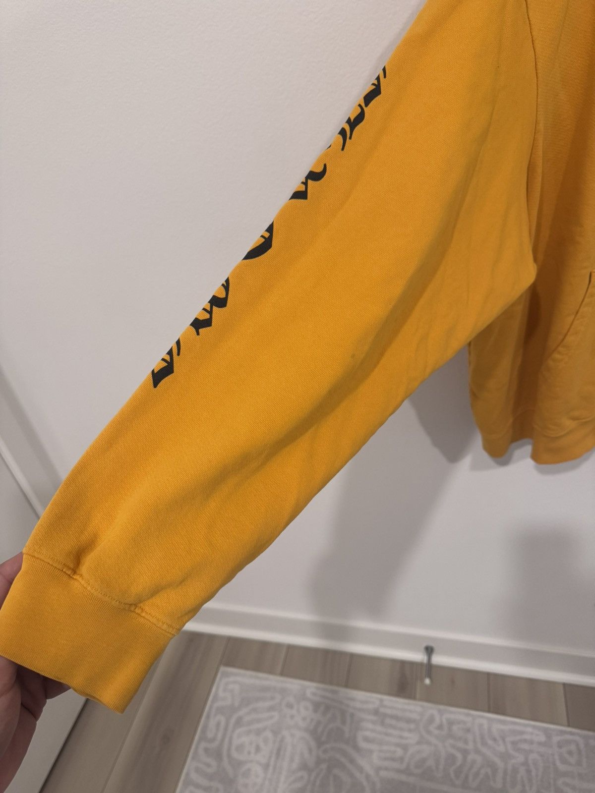 Chrome Hearts Chrome hearts Gold vertical logo hoodie Size US XXL / EU 58 / 5 - 3 Thumbnail