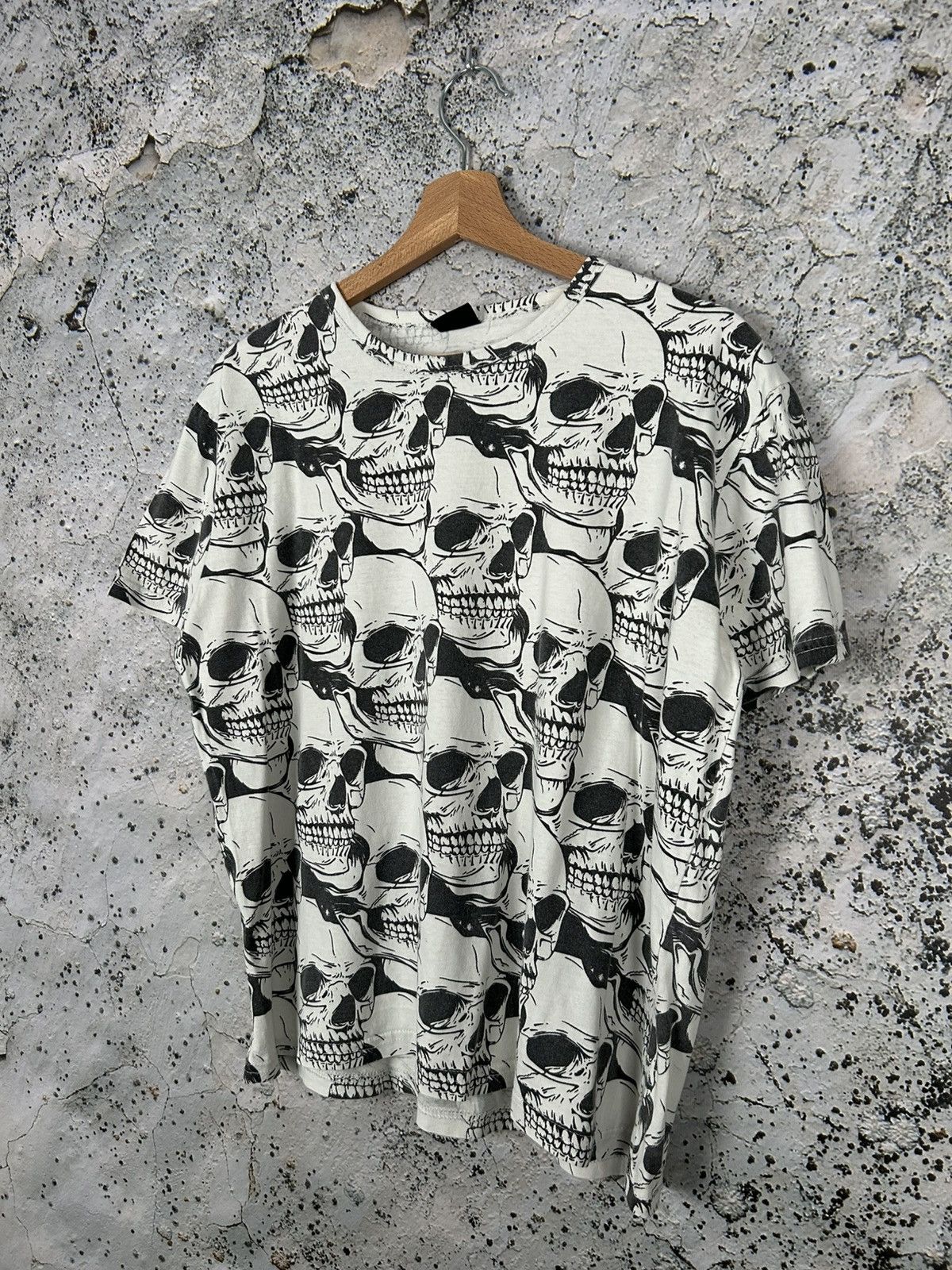 Band Tees Vintage Skulls Horror Graphic Tee Rock Punk Grunge Skate Size US L / EU 52-54 / 3 - 2 Thumbnail