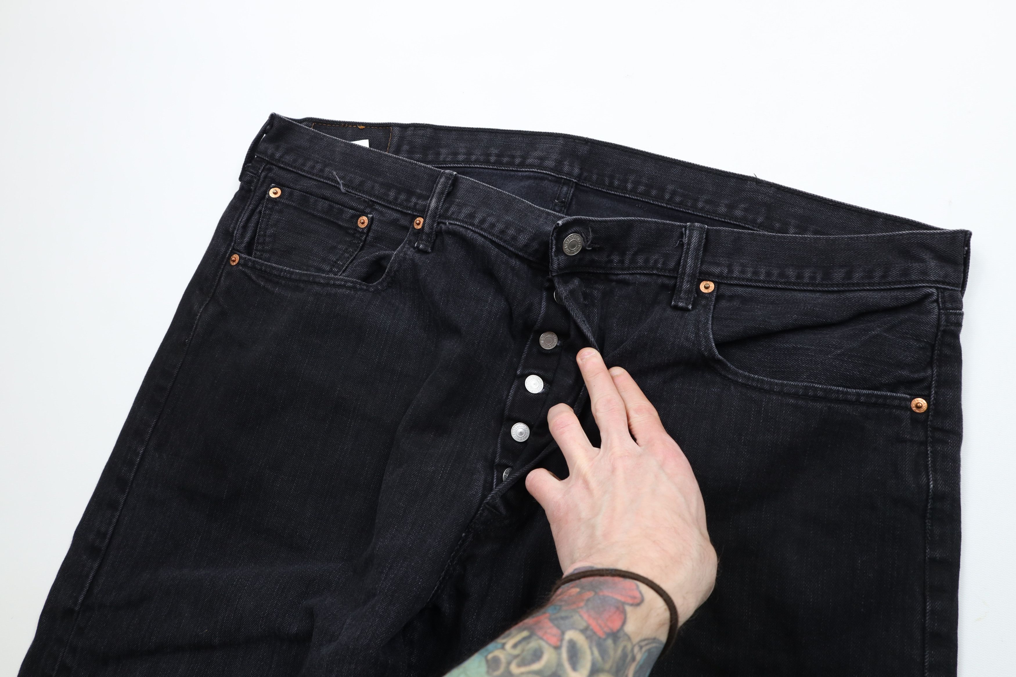 Levi's × Vintage Vintage Y2K Levis 501xx Fly Original Fit Denim Jeans Black Size US 44 / EU 60 - 6 Thumbnail