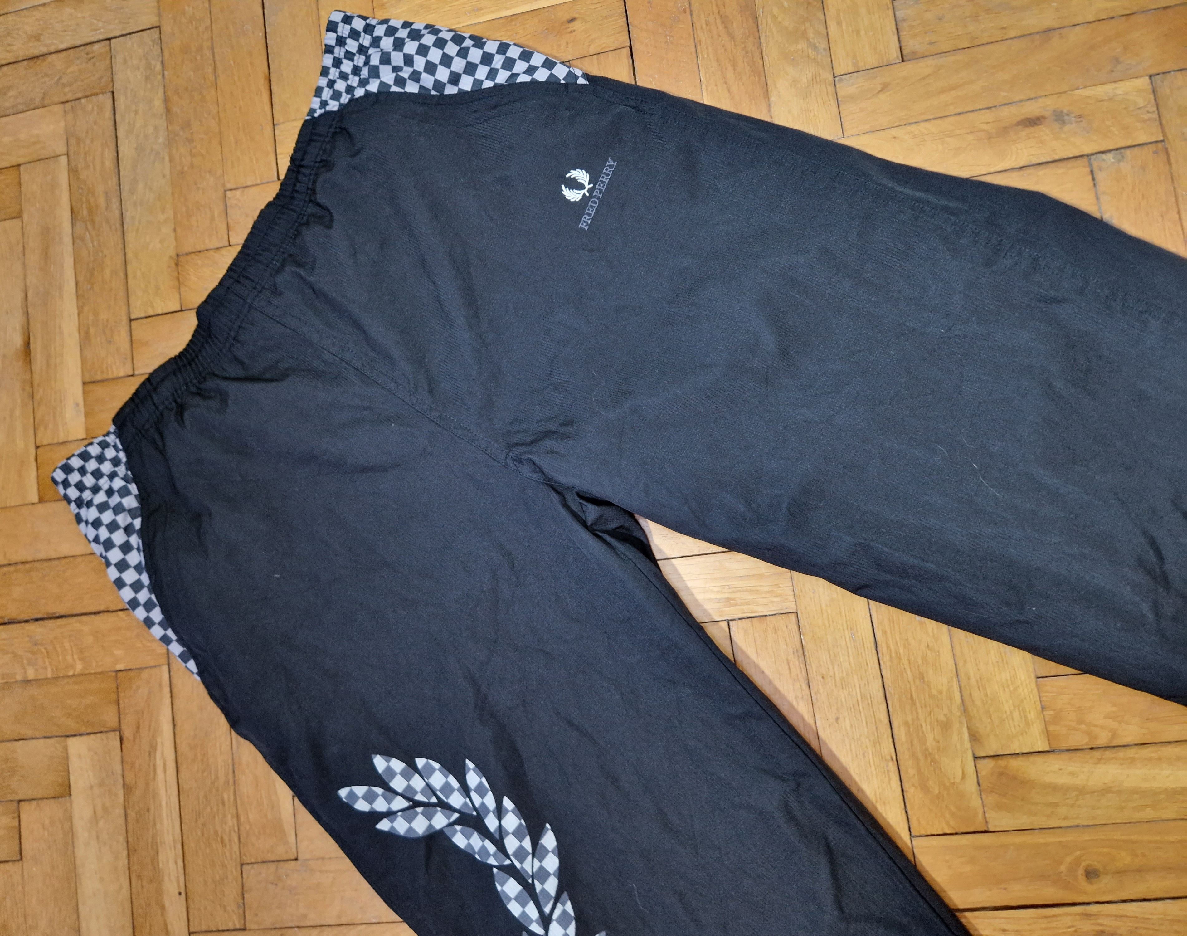 Fred Perry × Vintage Fred Perry og track vintage parachute pants Size US 36 / EU 52 - 7 Thumbnail