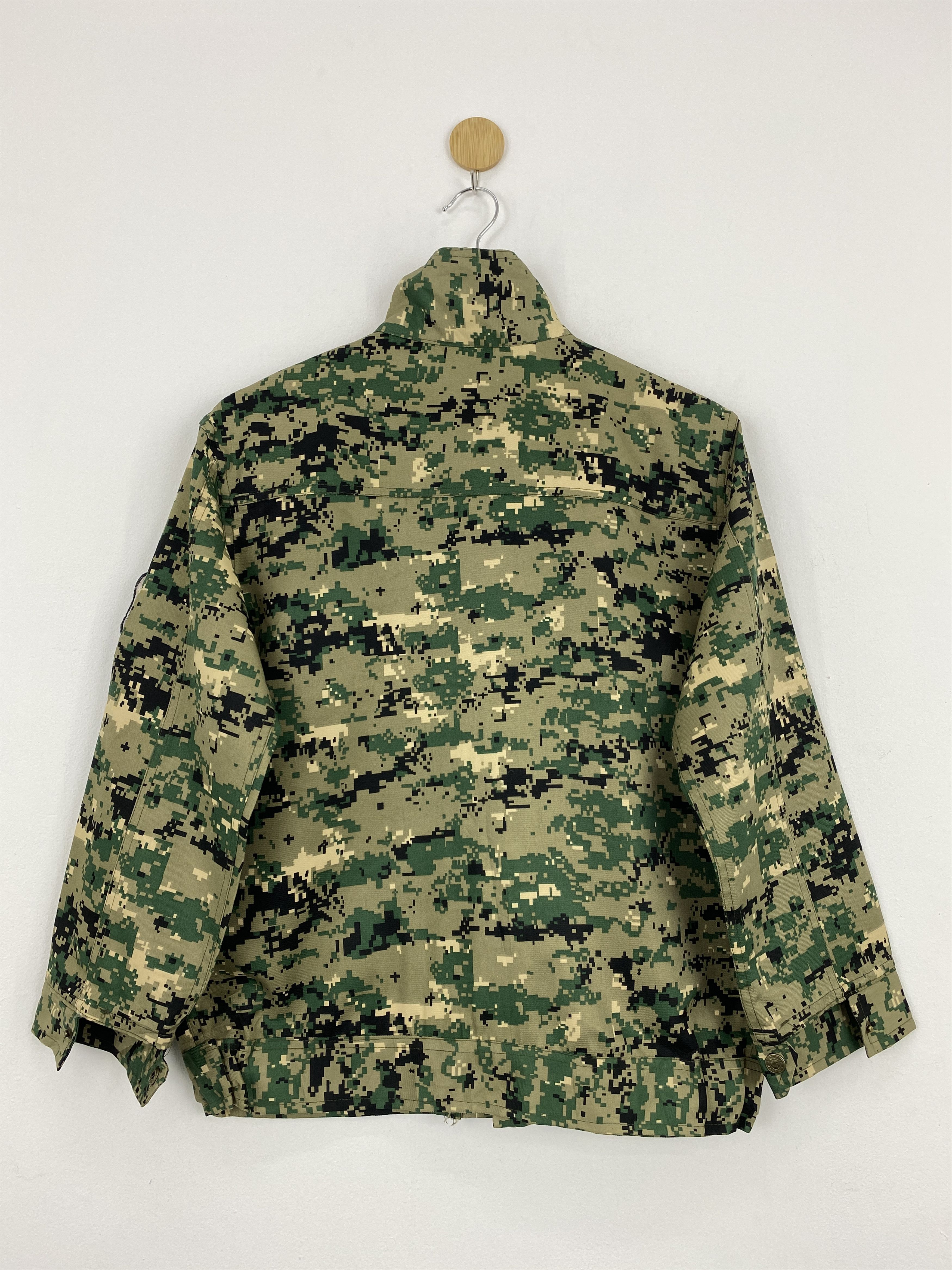 Vintage Vintage US Air Army Airbone Military Camouflage Jacket J1740 Size US M / EU 48-50 / 2 - 4 Thumbnail