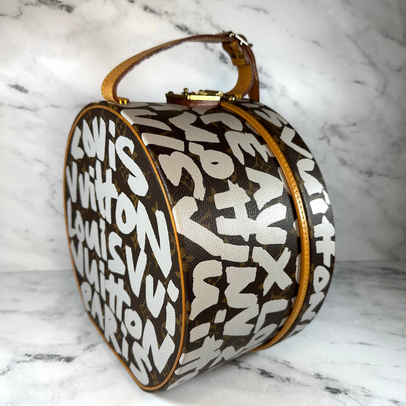 Louis Vuitton Graffiti Hat Box Trunk Boite Chapeau vintage