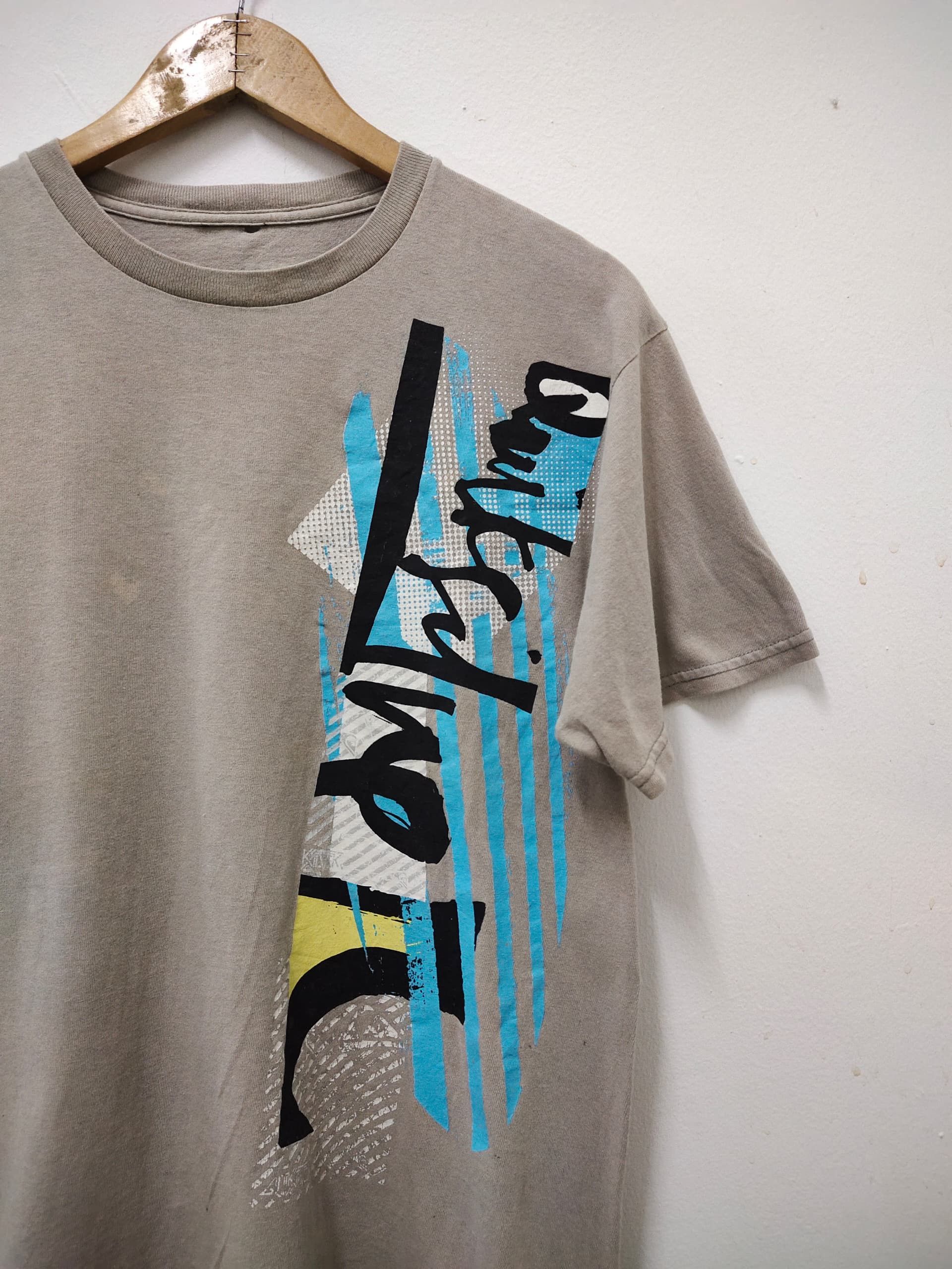 Quicksilver Vintage 90s Quicksilver Grafiitti design surfwear t shirt Size US M / EU 48-50 / 2 - 6 Thumbnail