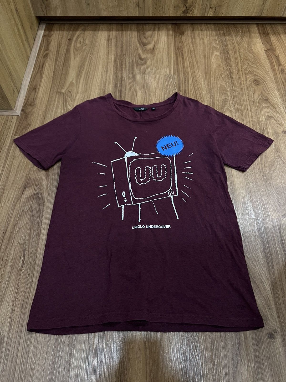 Japanese Brand × Undercover × Uniqlo UNDERCOVER X UNIQLO RARE VINTAGE Y2K TV NEU TEE Size US XL / EU 56 / 4 - 1 Thumbnail