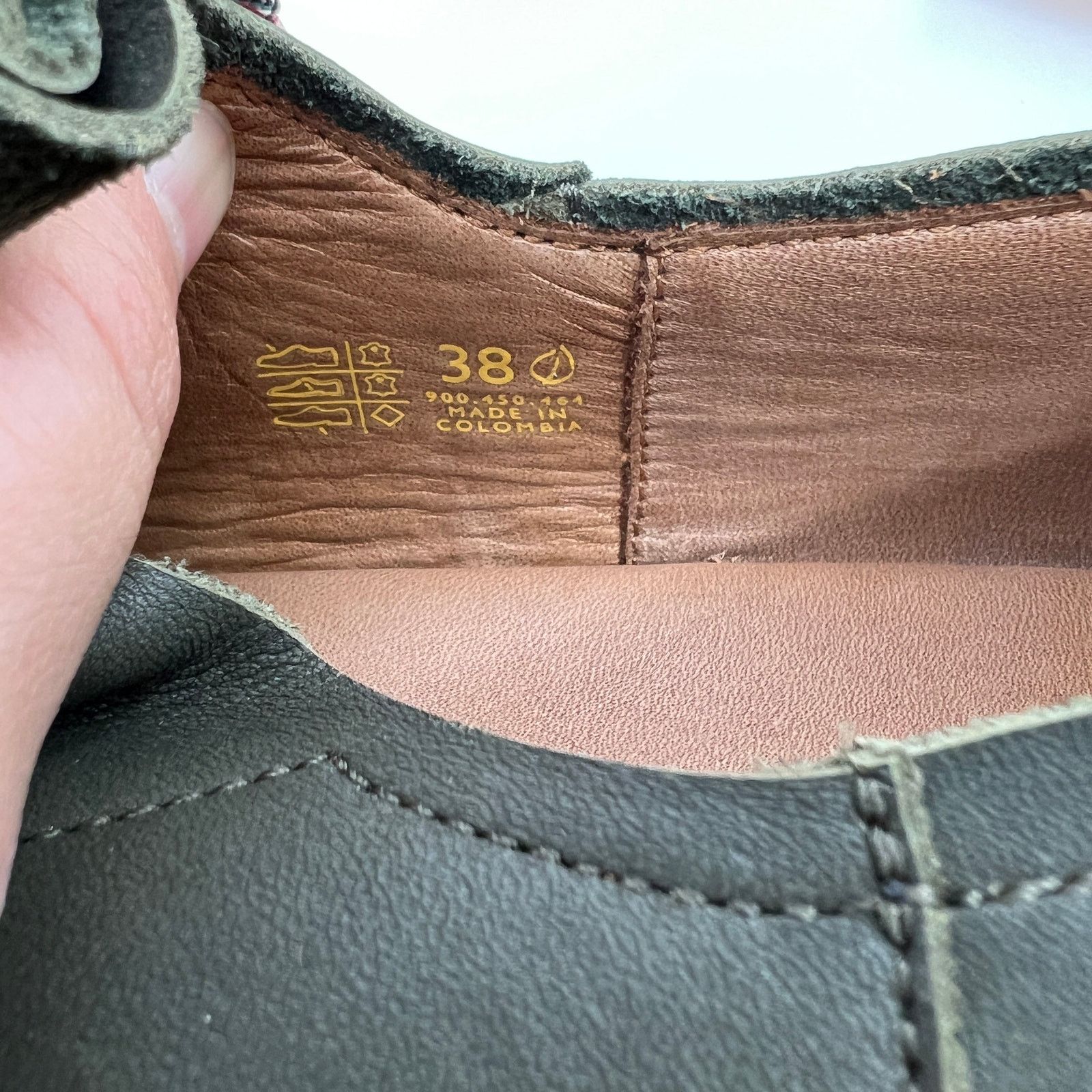 Other Sergio Tomani Leather Slip-On Shoes Womens Size 7.5US Size US 7.5 / IT 37.5 - 8 Thumbnail