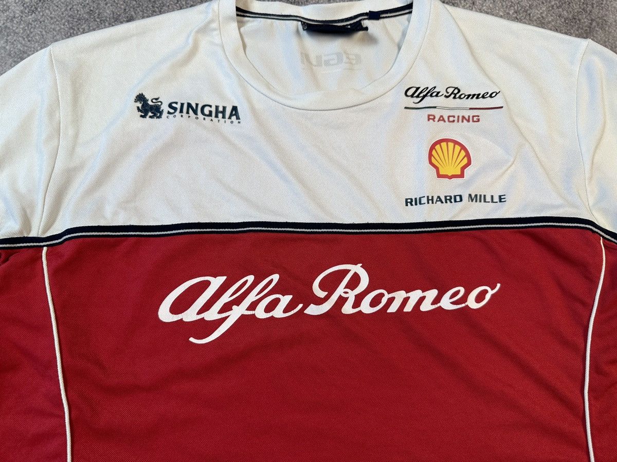 Formula 1 Alfa Romeo Racing Big Logo F1 T-shirt Streetwear Rare XL Size US XL / EU 56 / 4 - 4 Thumbnail