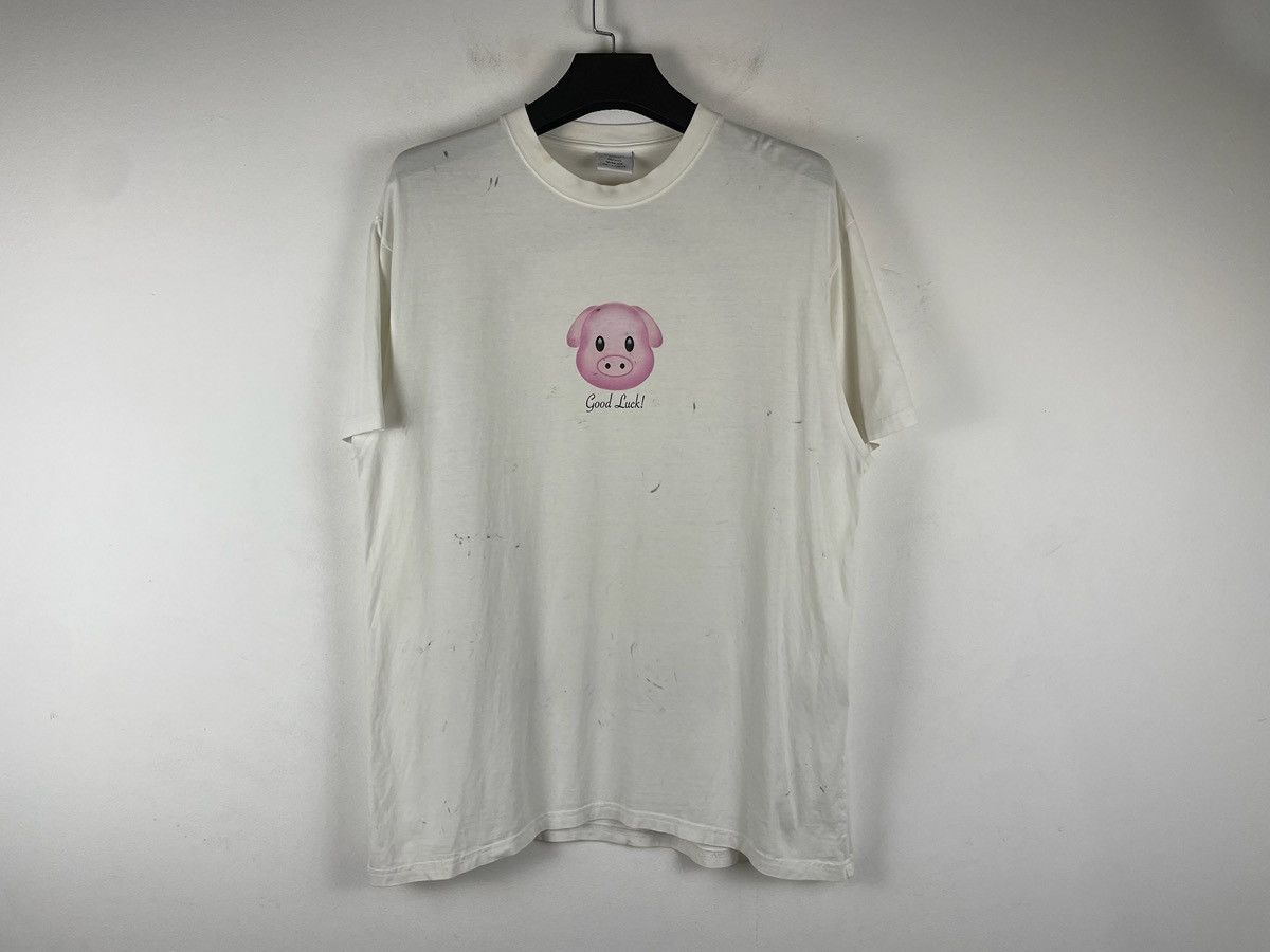 Vetements Vetements Lucky Pig Calendar Tee Size US S / EU 44-46 / 1 - 5 Thumbnail