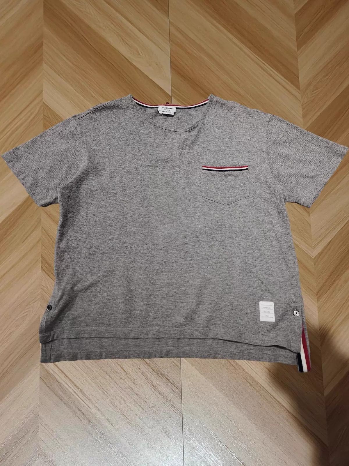 Thom Browne Thom Browne Classic Short Sleeve Size 1 Size US S / EU 44-46 / 1 - 1 Thumbnail