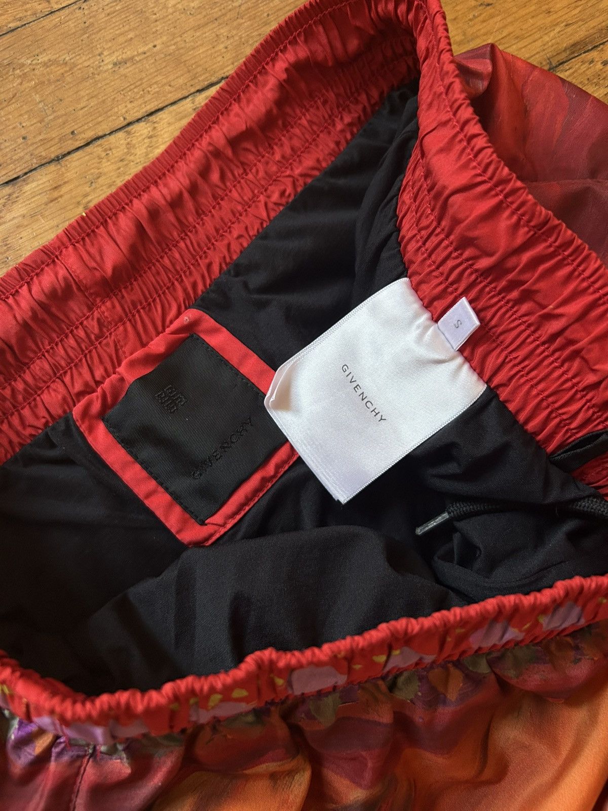Givenchy SS22 Josh Smith Devil Shorts Size US 30 / EU 46 - 9 Thumbnail
