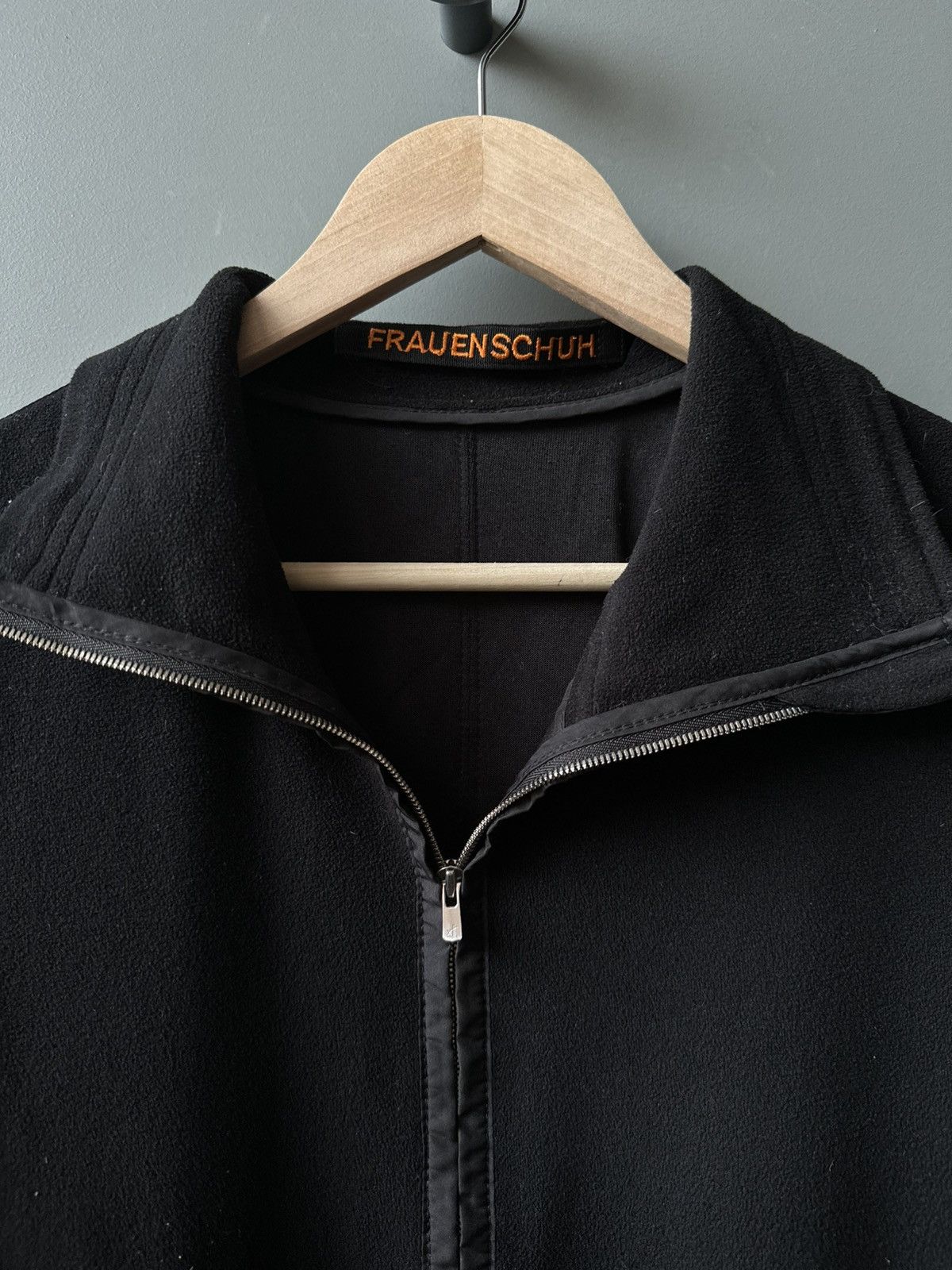 Frauenschuh Frauenschuh Black Wool Blend Zip Jacket Austria Size M Size M / US 6-8 / IT 42-44 - 3 Thumbnail