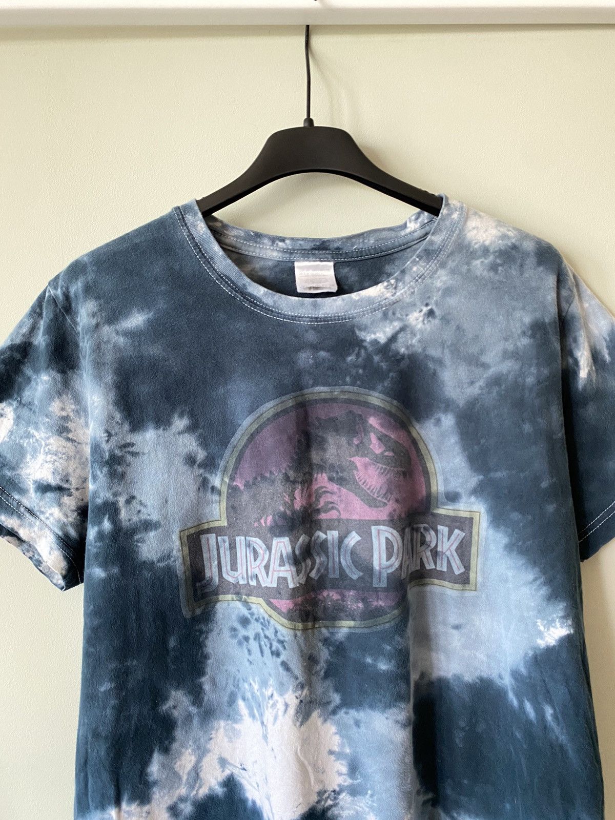 Vintage Vintage Jurassic Park logo t shirt Size US L / EU 52-54 / 3 - 3 Thumbnail