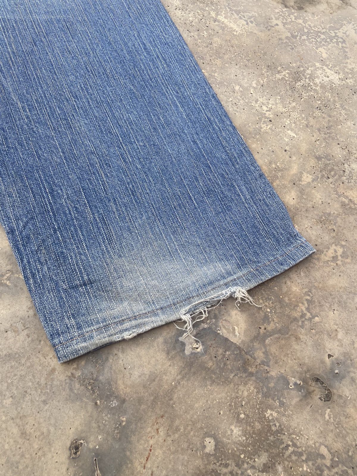Edwin VINTAGE EDWIN RED LINE SELVEDGE DISTRESSED PANT Size US 39 - 9 Thumbnail