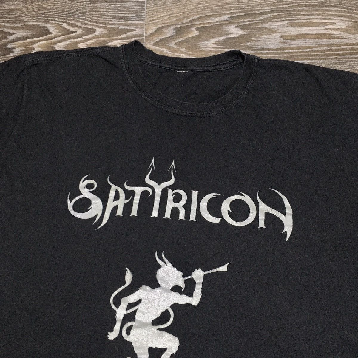 Band Tees SATYRICON “Deep Calleth Upon Deep” Black Metal T-shirt Size US XL / EU 56 / 4 - 2 Thumbnail