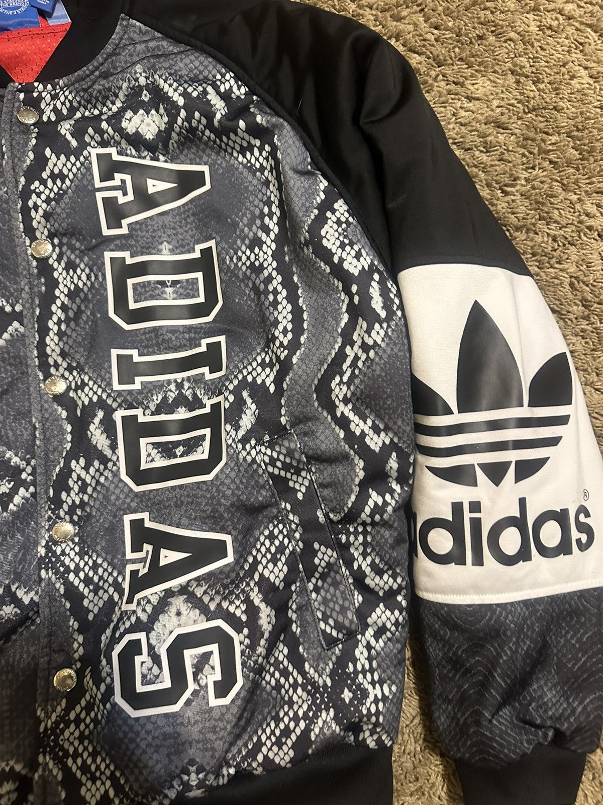 Adidas × Vintage Vintage Adidas woman’s Triple black jacket 00s size XL Size XL / US 12-14 / IT 48-50 - 2 Thumbnail